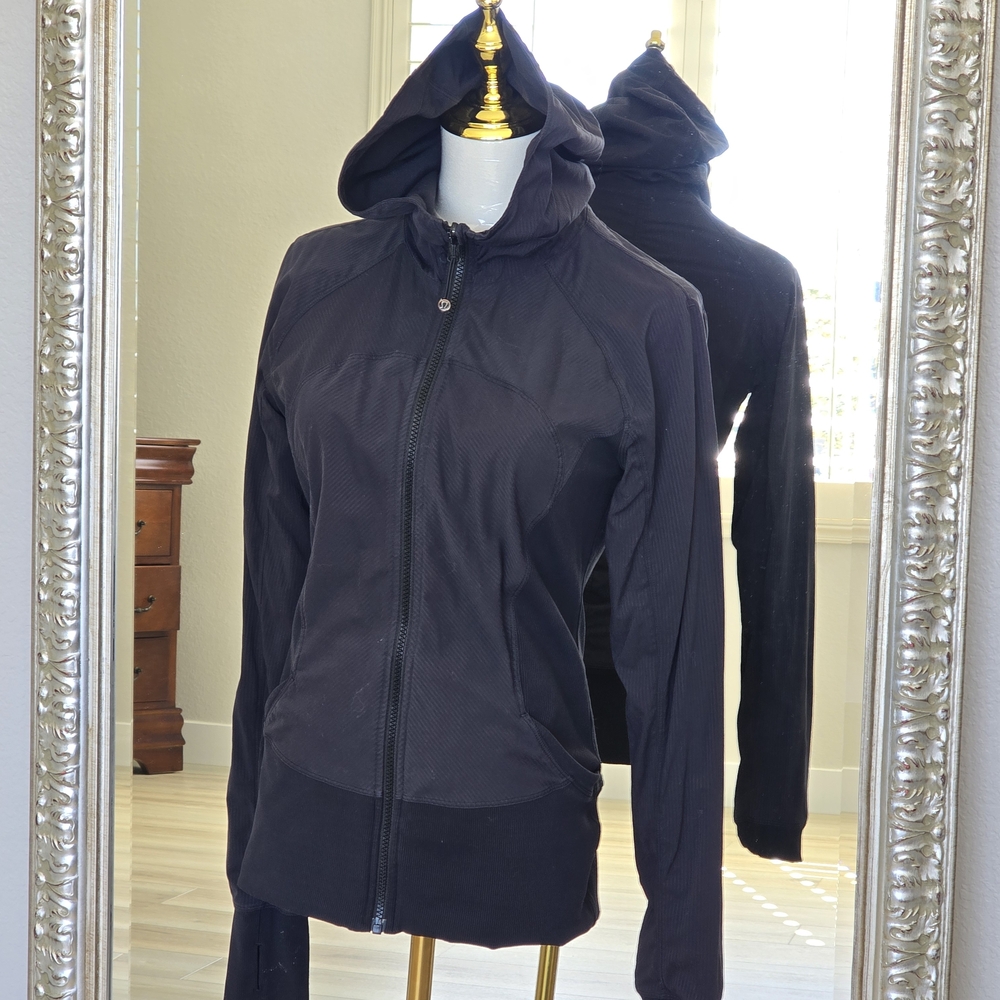 Lululemon Reversible Black Hooded Jacket Size 8